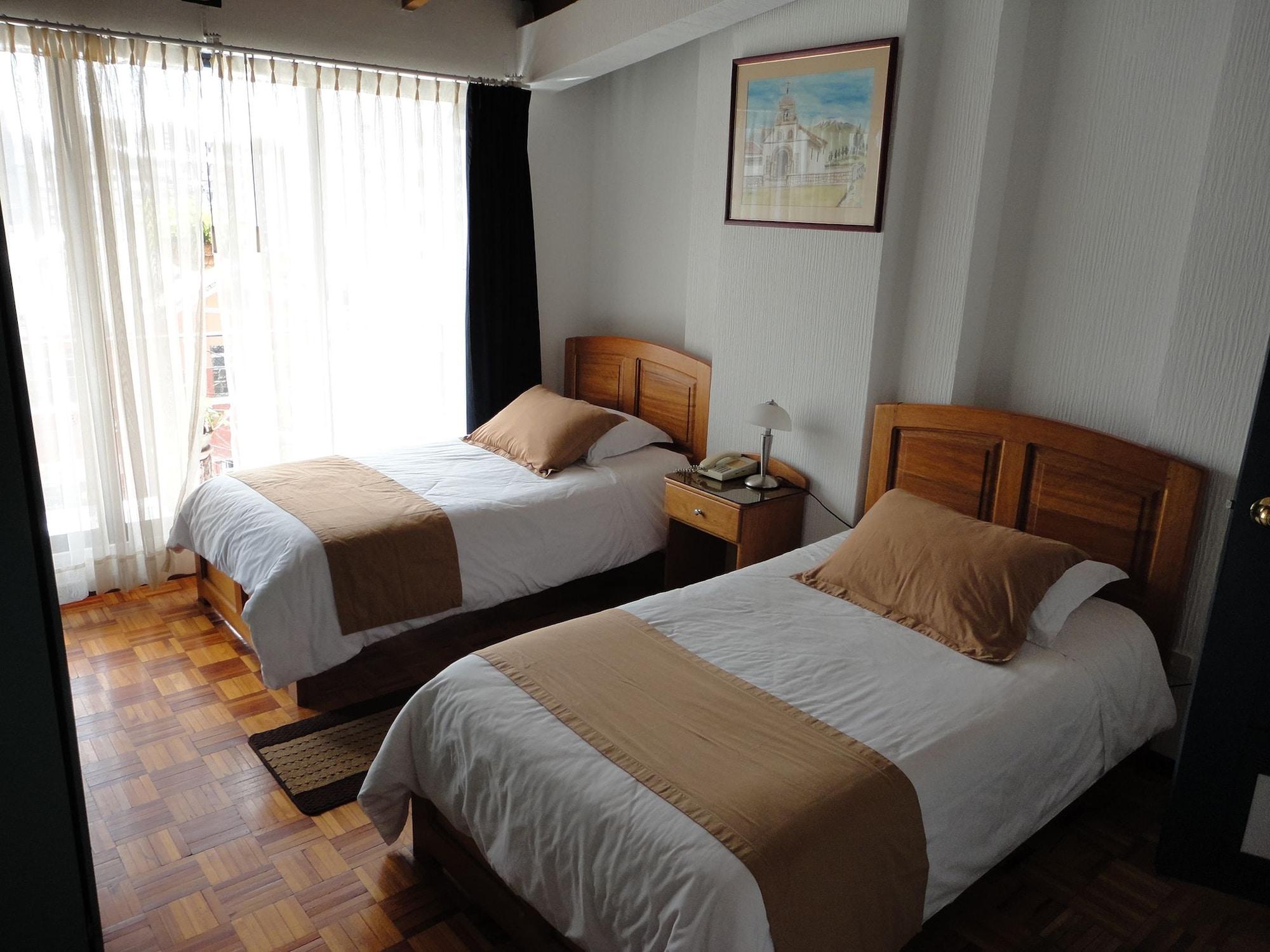 Hotel Rincon Escandinavo キト エクステリア 写真